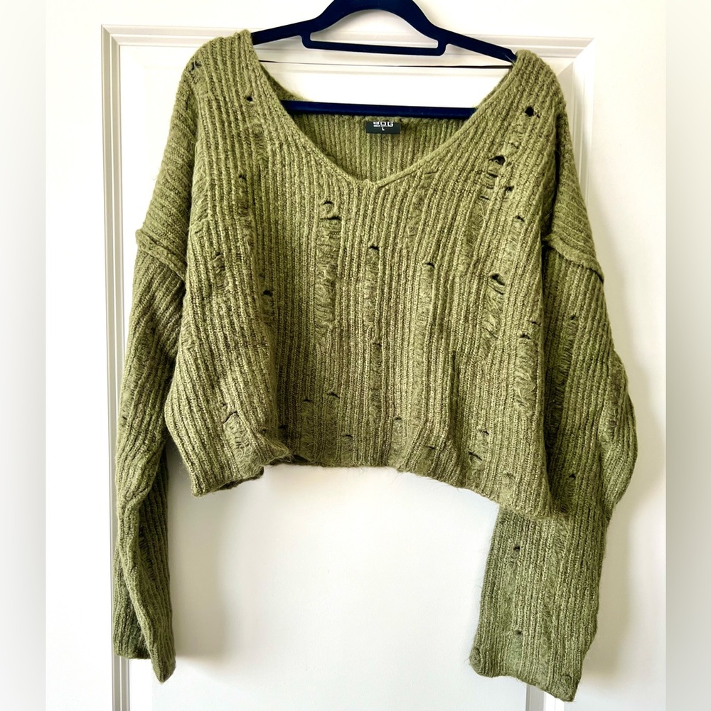 BDG Crop Sweater